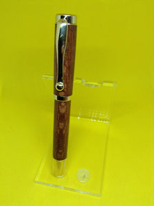 (29) Roupala Lacewood Gold colour Plated Fountain Pen