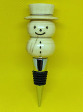 Load image into Gallery viewer, Festive Snowman Bottle Stopper